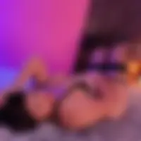 Isabella, 30