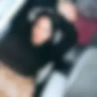 Lauren, 36