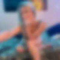 Hazel, 32
