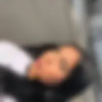 Sara, 24