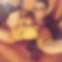 Amalia, 43