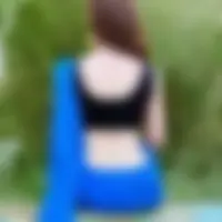 Ella, 28