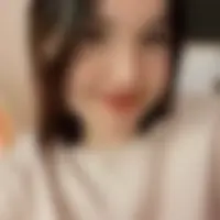 Cristina, 33