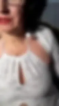 Lauren, 40