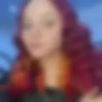Sarah, 22
