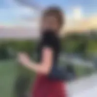 Leah, 21