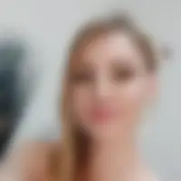 Cristina, 27