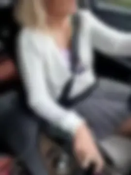 Paloma, 38