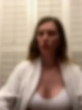 Jasmine, 33